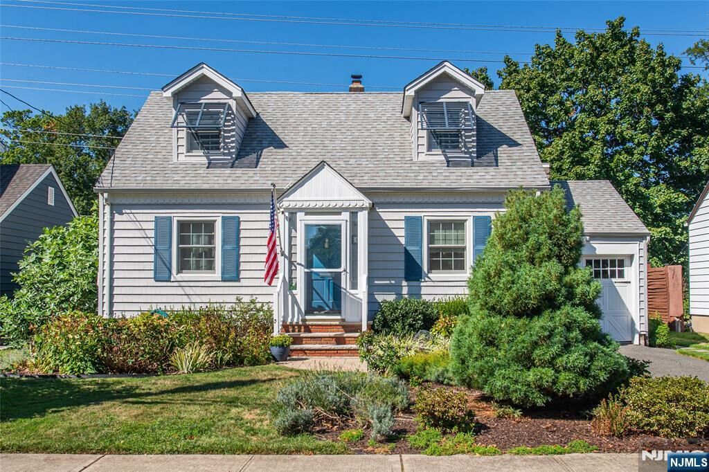 Property Photo: 175 Knollwood Terrace NJ 07012