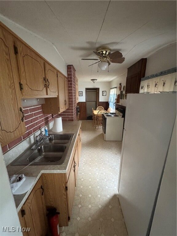 Property Photo:  28 Ledgewood Drive  OH 44146 