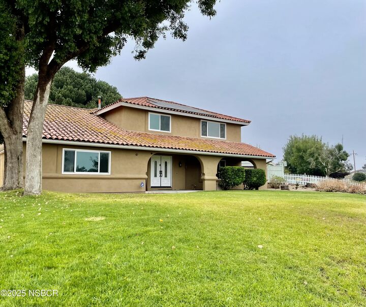 684 Clubhouse Drive  Santa Maria CA 93455 photo