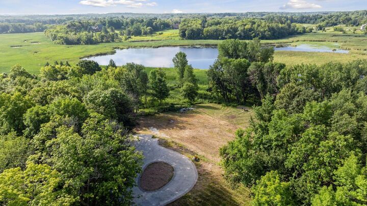 Property Photo: 1225 Oakview Road MN 55356