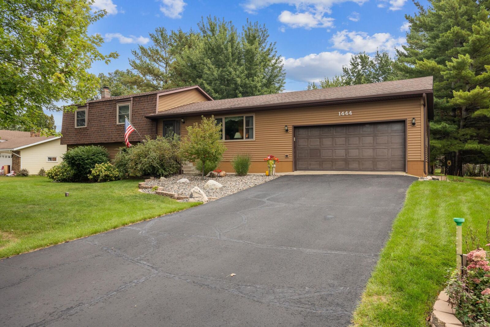 Property Photo: 1444 Wildwood Road MN 56303