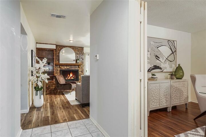 Property Photo:  1203 Springbrook Circle  TX 75115