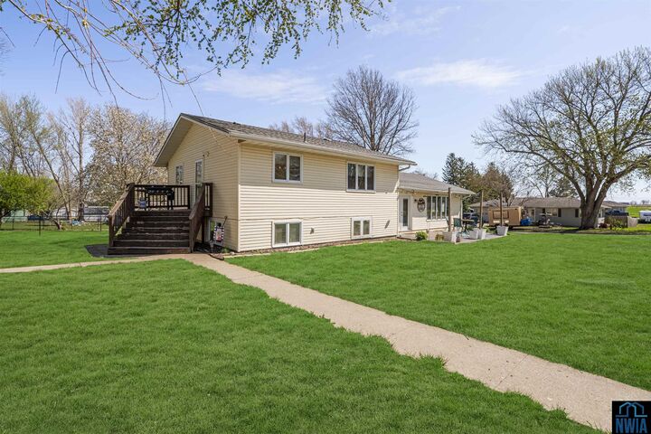 206 E. Busker St.  Schaller IA 51053 photo