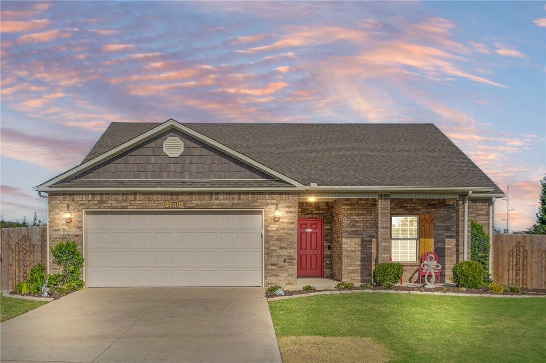 Property Photo: 1570 Joseph Way AR 72719