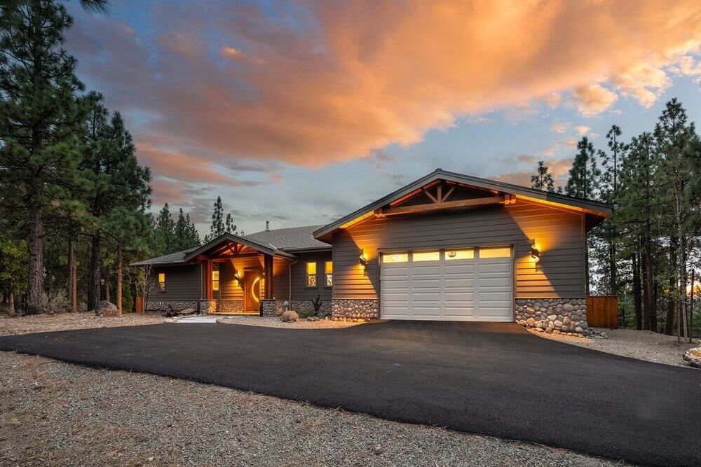Property Photo:  522 Nighthawk  CA 96122-0000 