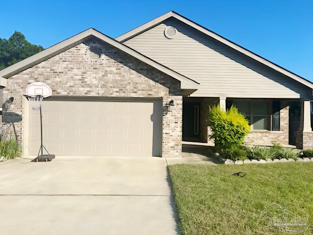 Property Photo:  3454 Shortleaf Ct  FL 32533 