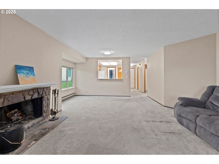 Property Photo:  10163 SW Trapper Ter  OR 97008 