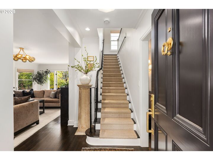 Property Photo:  604 NW Macleay Blvd  OR 97210 