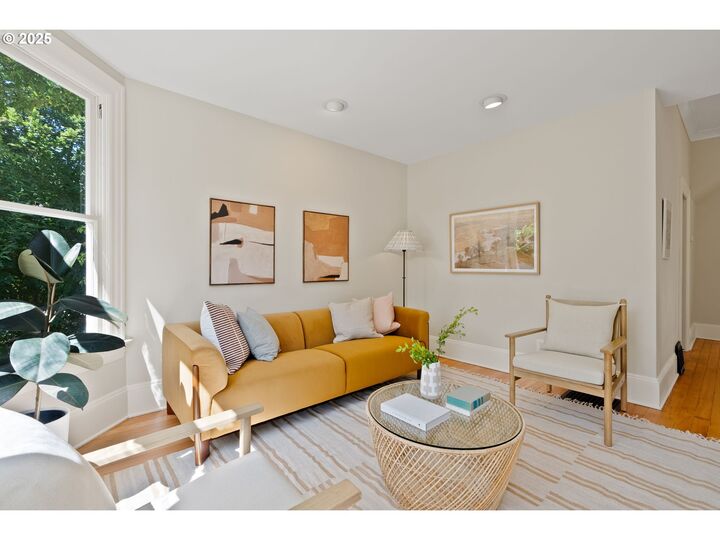Property Photo: 1912 NE 11th Ave OR 97212