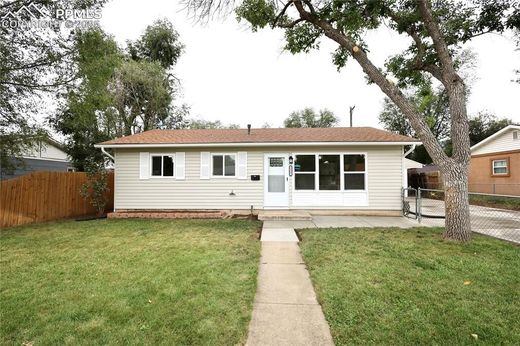 Property Photo: 1117 Montrose Avenue CO 80905