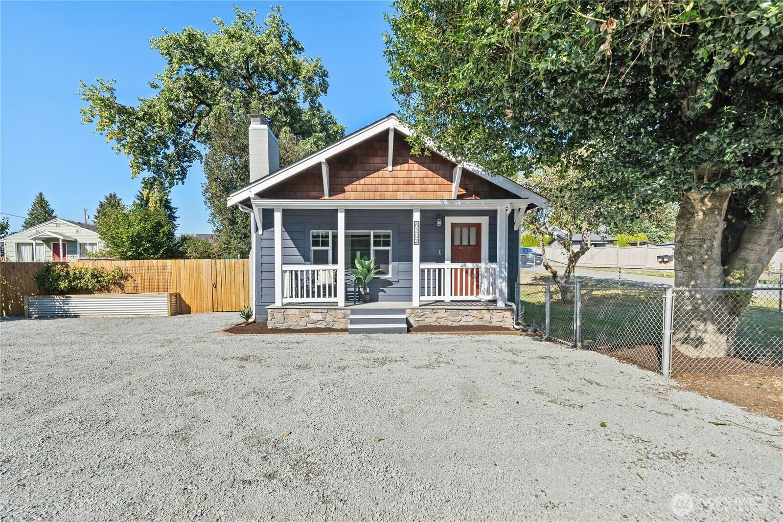 Property Photo:  6202  Commercial Avenue  WA 98203 