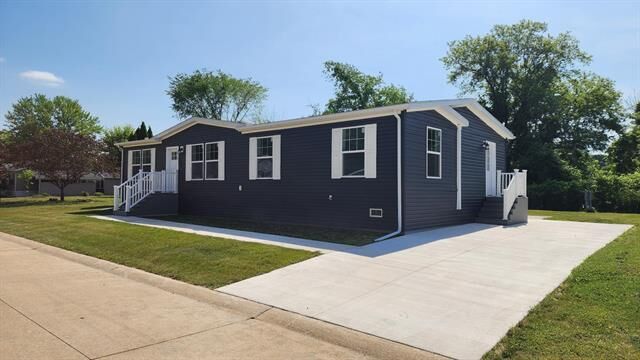 Property Photo: 1176 Maple Leaf Court MI 48813