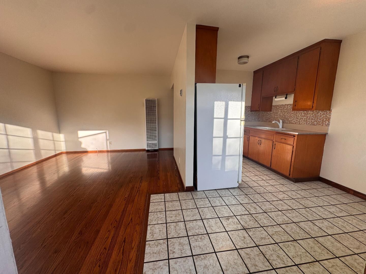 Property Photo:  222 Magnolia Avenue 3  CA 94080 