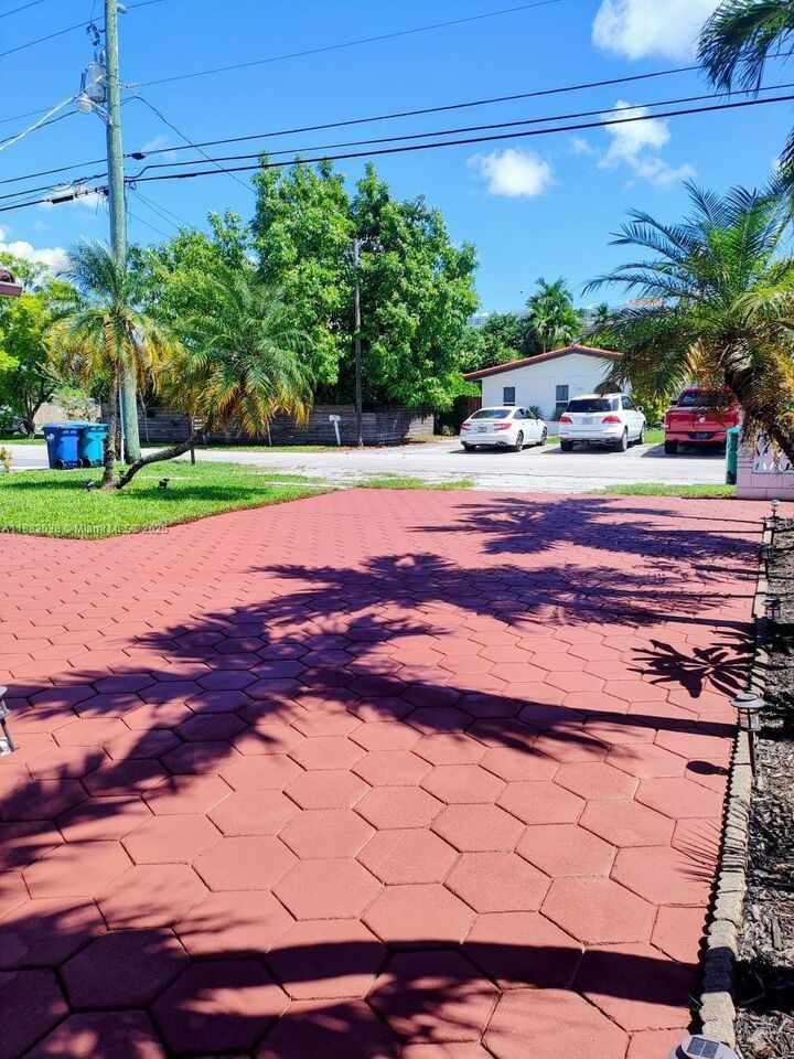 Property Photo:  3124 SW 63rd Ave  FL 33155 