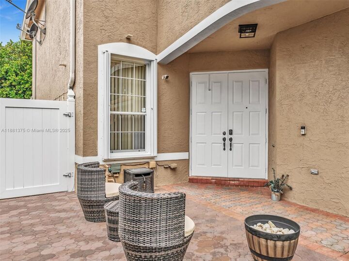 Property Photo: 1892 SW 148th Way FL 33027