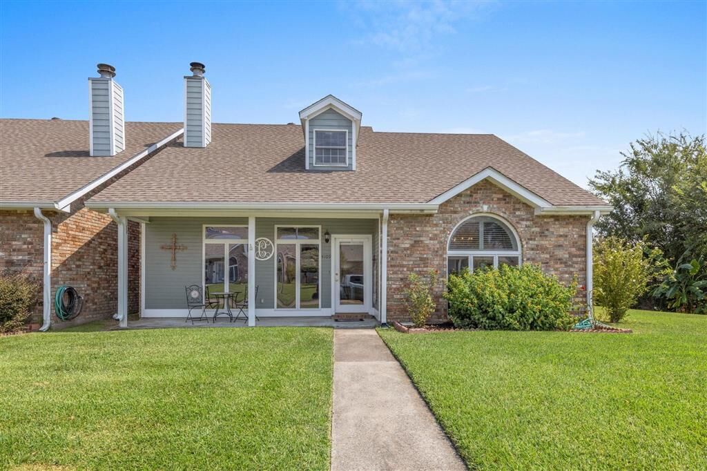 Property Photo:  4109 Trent Lane  LA 70605 