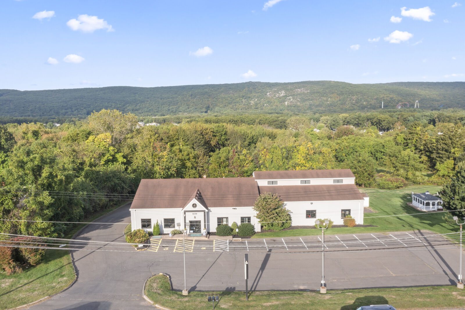 Property Photo:  1650 West Street  CT 06489 