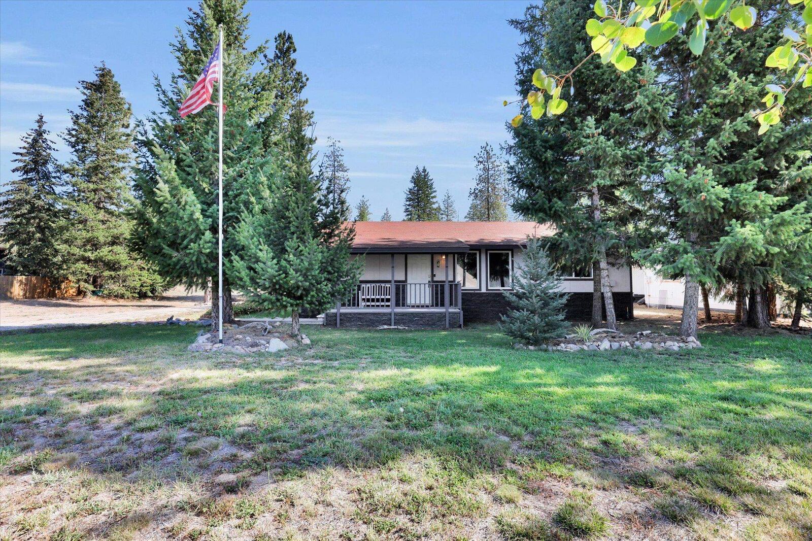 Property Photo: 4026 Maple St WA 99148