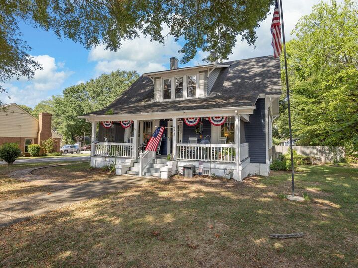 Property Photo:  401 E Rutledge Avenue  SC 29340 