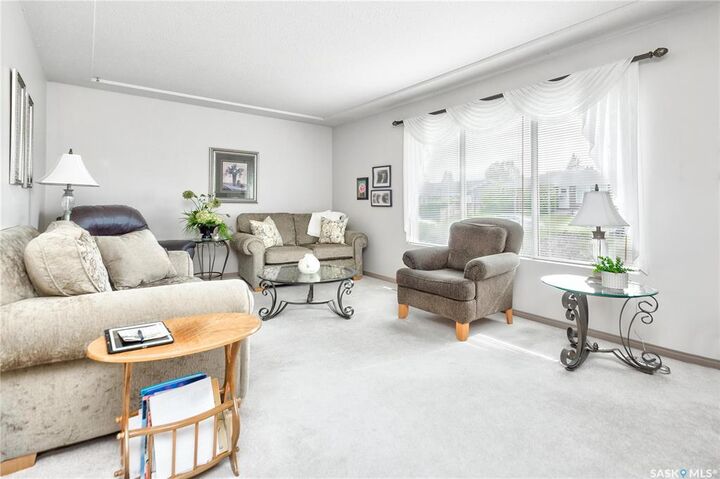 Property Photo: 406 26th Street E SK S6V 1V2
