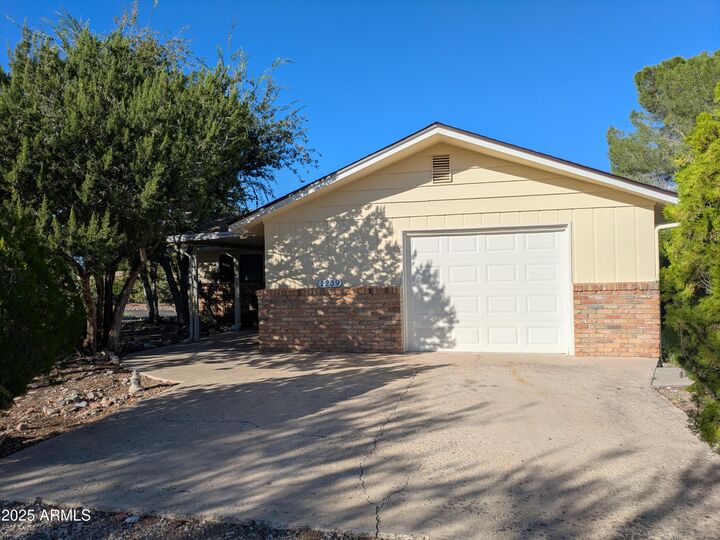 Property Photo:  1239 S Navajo Drive  AZ 86326 