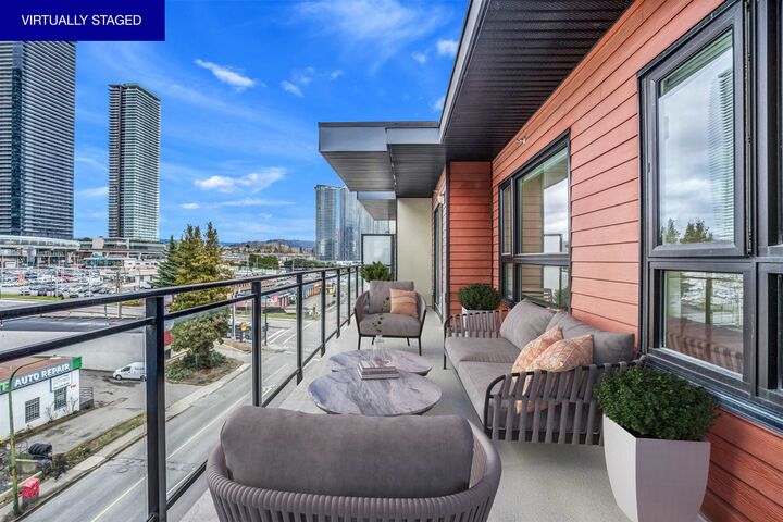 Property Photo:  4468 Dawson Street 502  BC V5C 0J9 