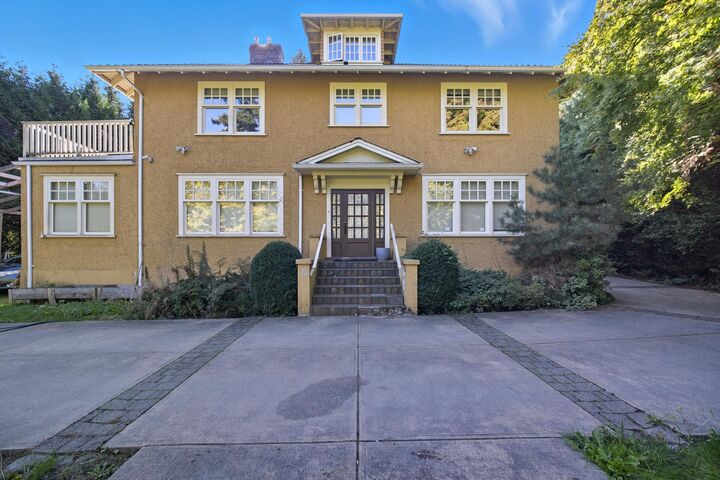 Property Photo: 1350 W 15th Avenue BC V6H 1S3