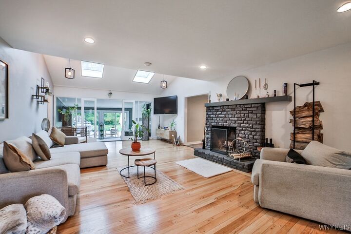 Property Photo:  5500 East River Road  NY 14072 