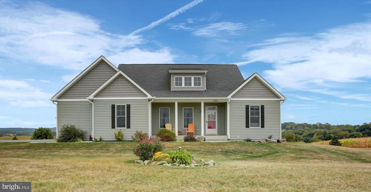 Property Photo:  2461 Old New Windsor Pike  MD 21776 