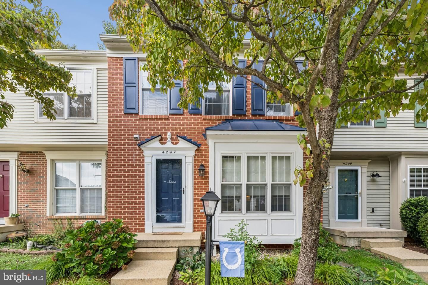 Property Photo:  4247 Vals Way  VA 22025 