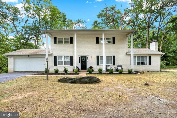 105 Hickory Road  Carlisle PA 17015 photo