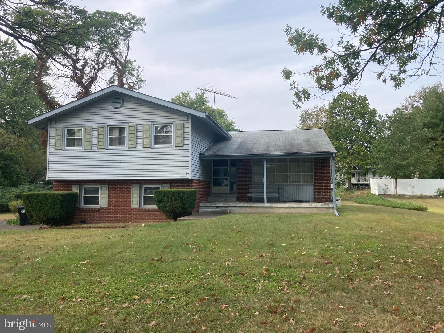 Property Photo:  75 Wedgewood Drive  NJ 08077 