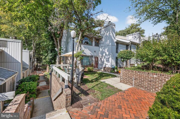 Property Photo:  1300 Cable Hill Drive  PA 19064 