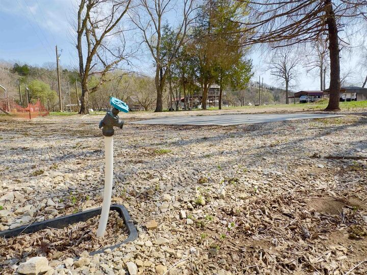 Property Photo:  129-131 Riverbend Park  AR 72542 