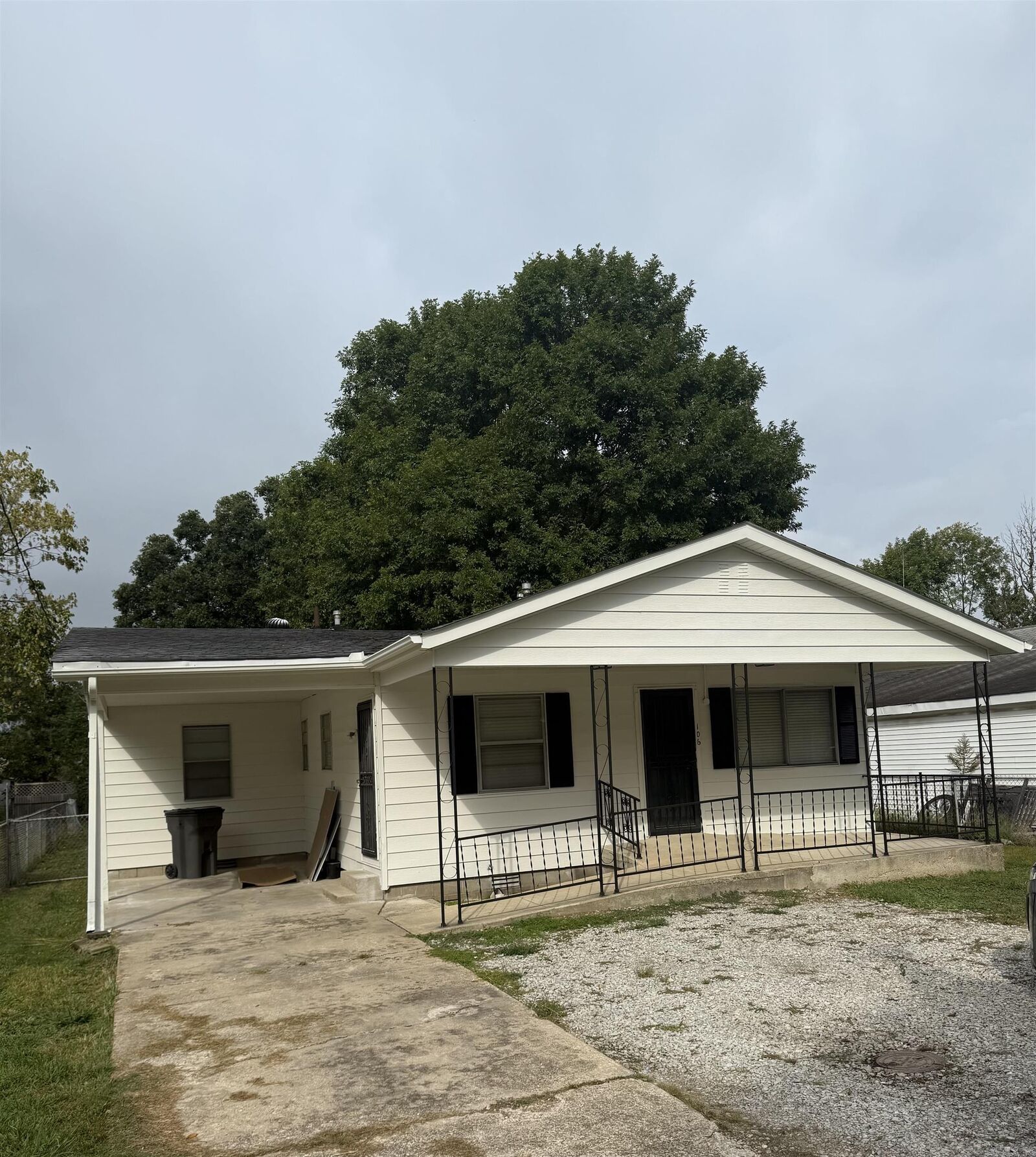Property Photo:  106 N 17th Ave  AR 72450 