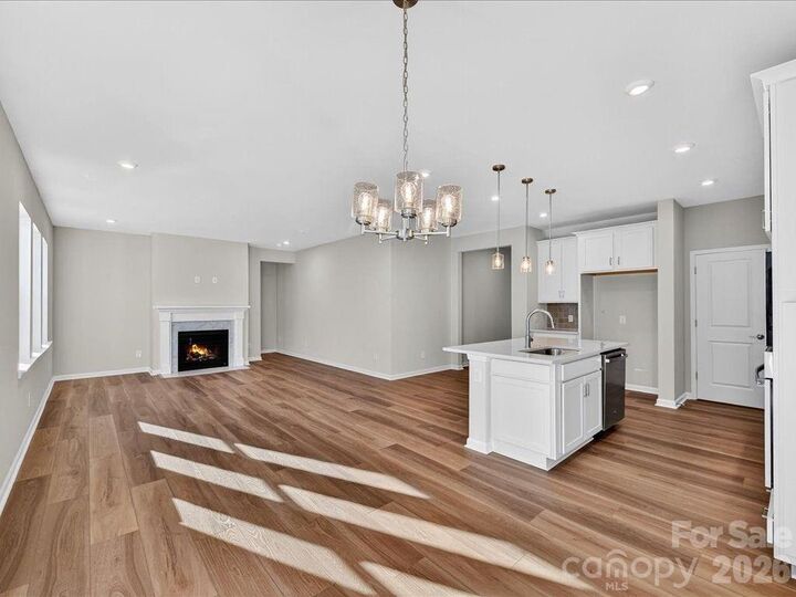 Property Photo:  8234 Franklin Trail Street  NC 28227 