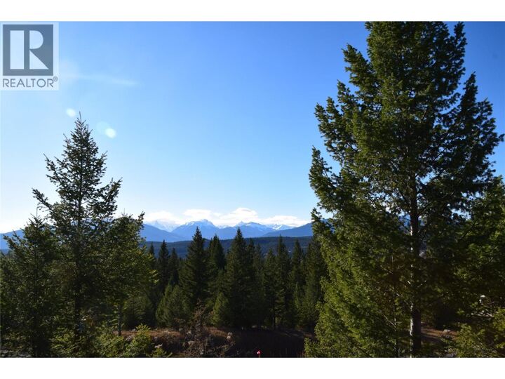 Property Photo:  4962 Saddlewood Lane  BC V0A 1M0 