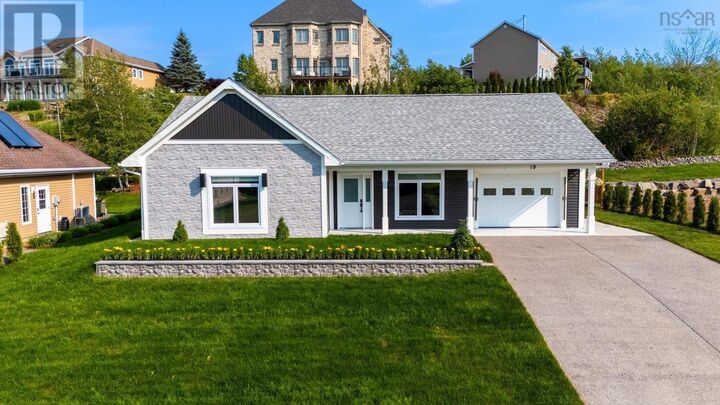 19 Mallard Avenue — photo 1