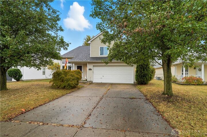 Property Photo:  807 Somerset Court  OH 45067 
