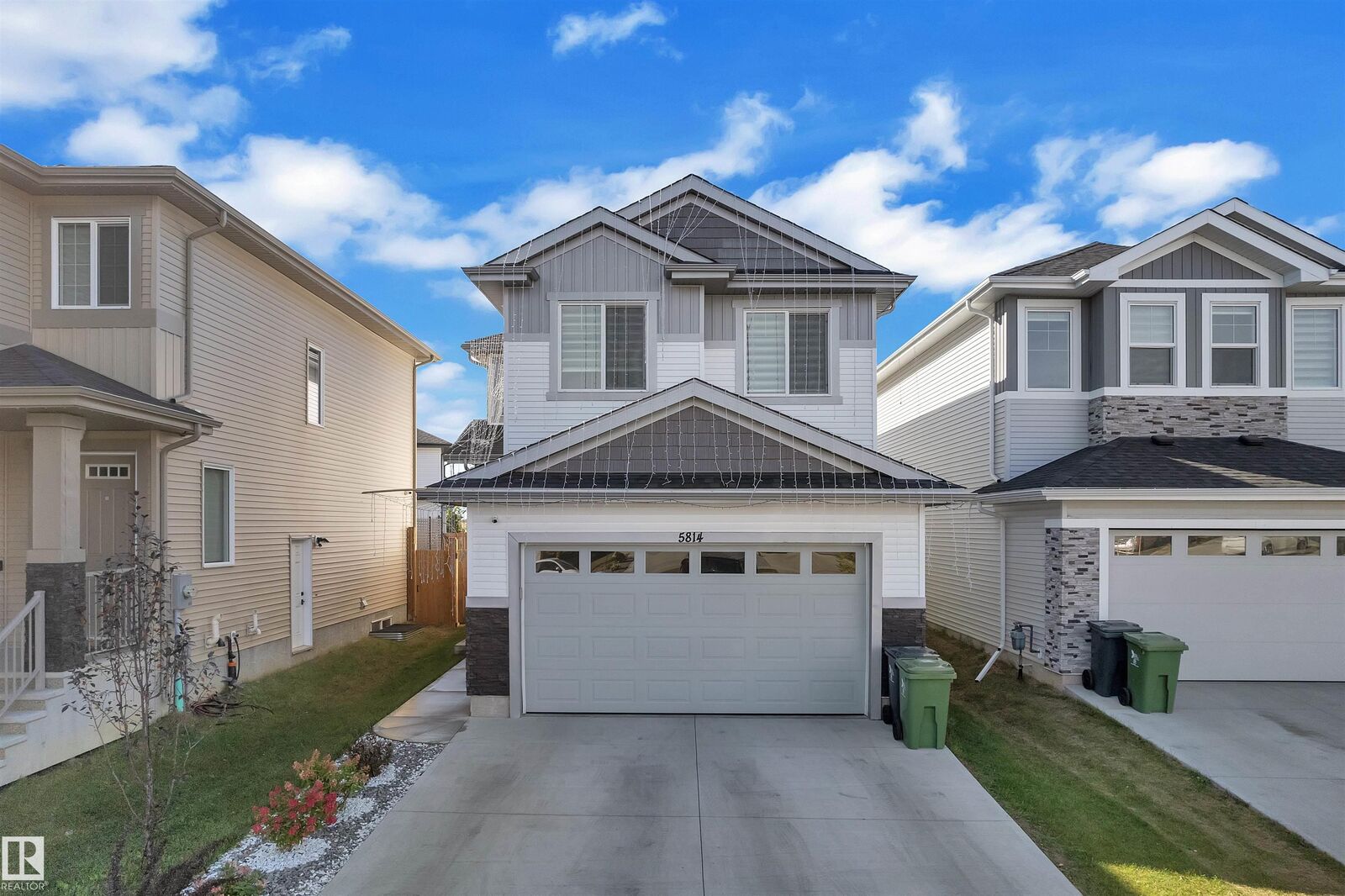 Property Photo:  5814 Peltier Close  AB T4X 2Y1 