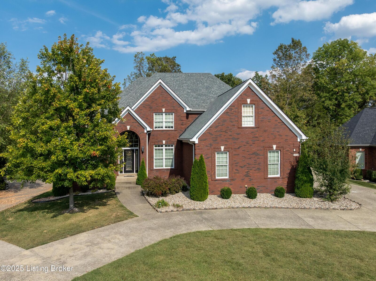 Property Photo:  17023 Ashburton Dr  KY 40245 