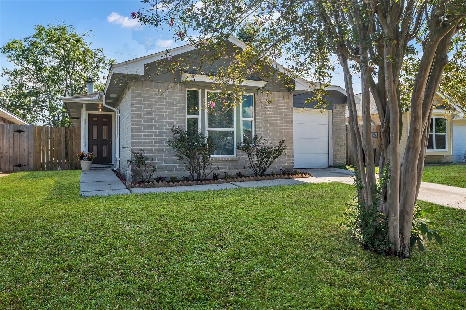 Property Photo:  7227 Greenyard Drive  TX 77086 