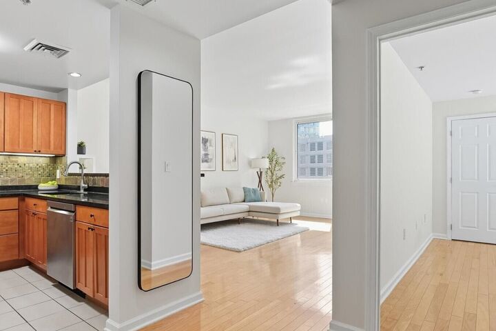 Property Photo:  143 Morgan St 5C  NJ 07302 