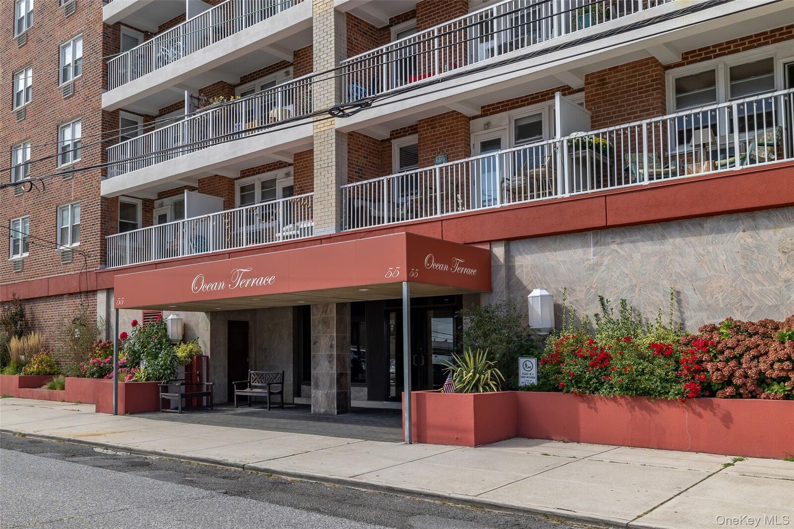 Property Photo:  55 Monroe Boulevard 2H  NY 11561 