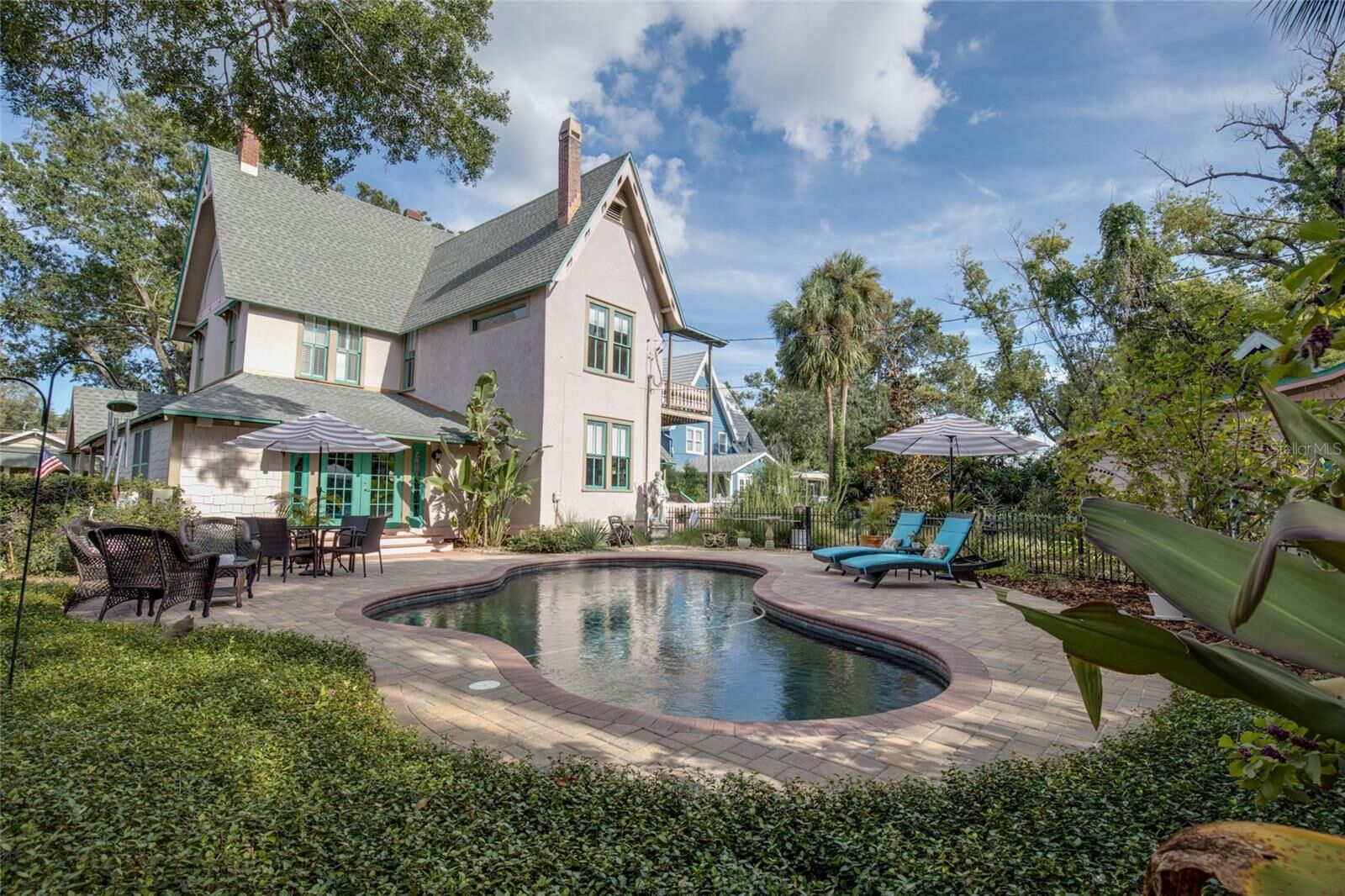 Property Photo:  101 Read Street  FL 34689 