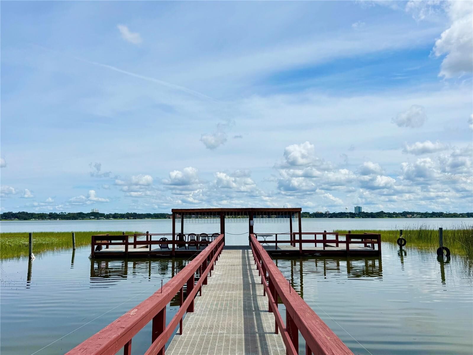 Property Photo:  333 Lake Howard Drive NW 201B  FL 33880 