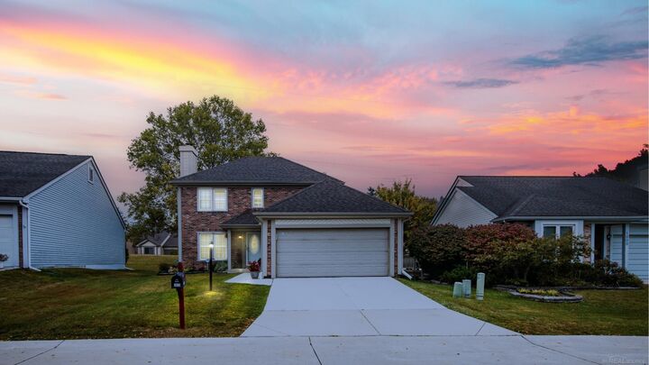 Property Photo:  1612 Stonecrest Drive  MI 48307 