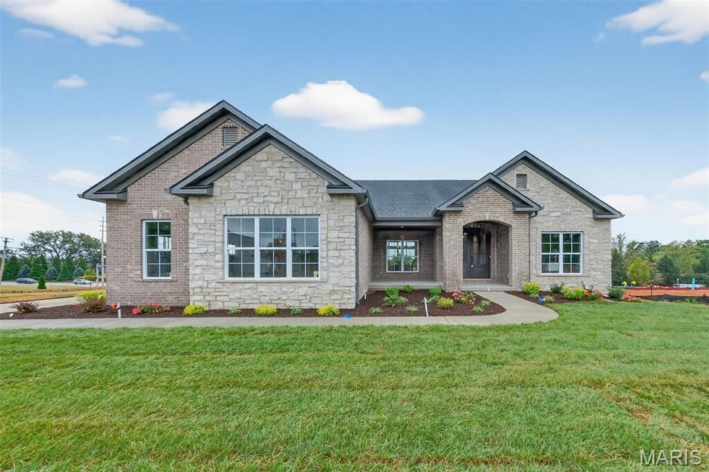 Property Photo: 11906 Santino Court MO 63141