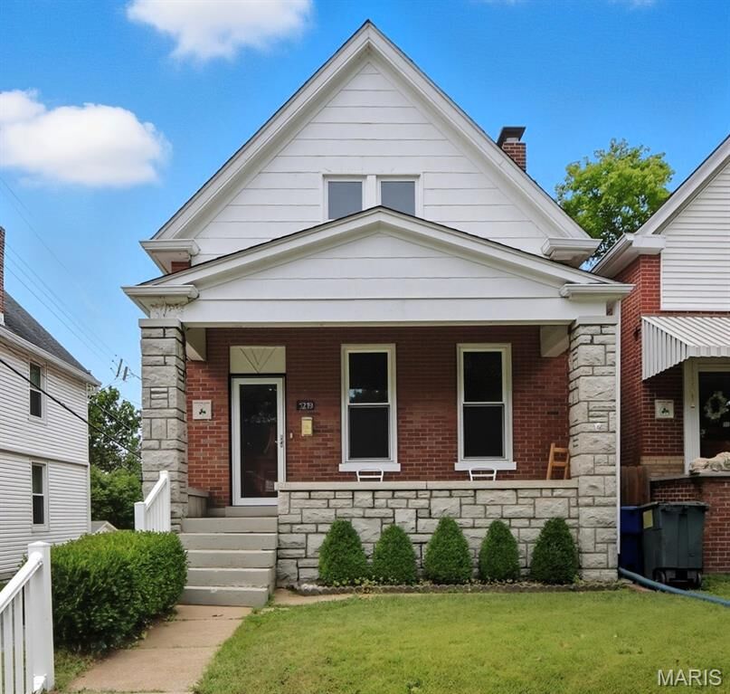Property Photo:  1219 Childress Avenue  MO 63139 