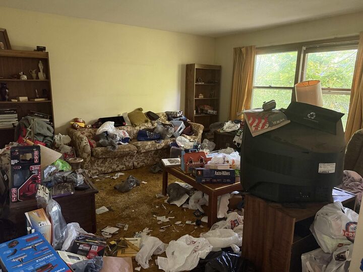 Property Photo:  1606 S Wildwood Dr  WI 53151 